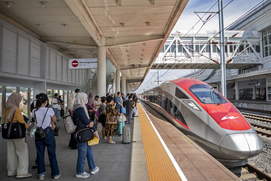 Perjalanan menggunakan Kereta Cepat Whoosh kini semakin ramah keluarga. Melalui pengumuman yang disampaikan di kanal res