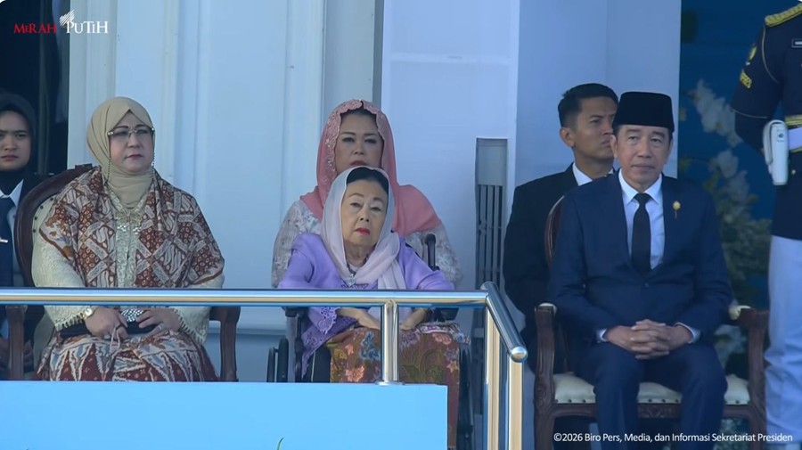 Jokowi dan Jusuf Kalla Hadiri Upacara Puncak Hari Bhayangkara ke-80 di Cikeas