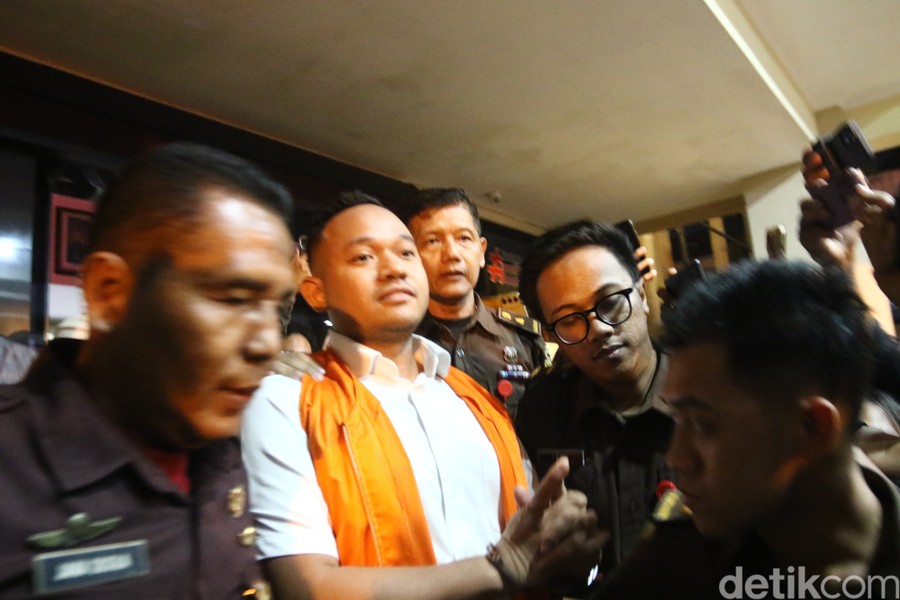 SLEMAN, Beritainti.com  – Kejaksaan Negeri (Kejari) Sleman resmi menetapkan anggota Dewan Perwakilan Rakyat Daerah (DP