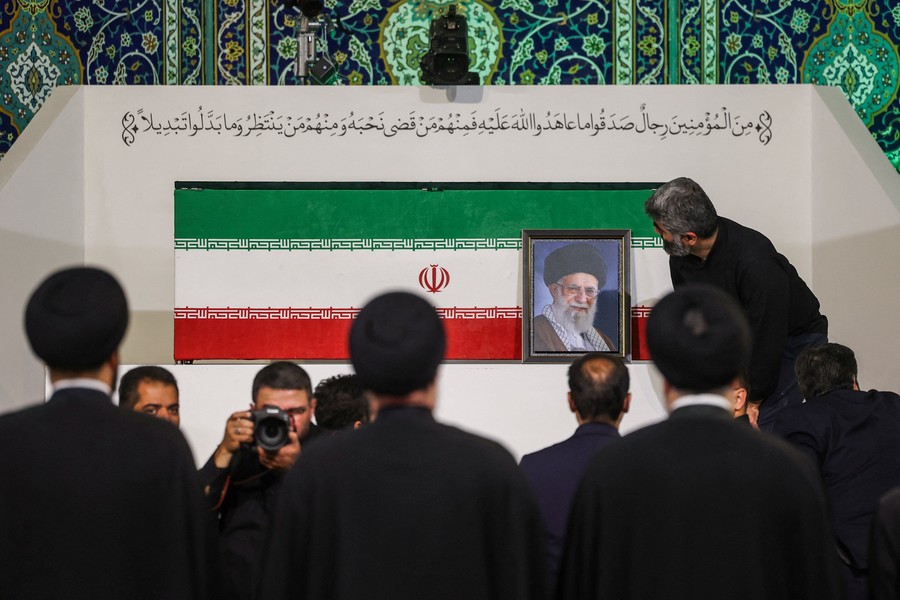 5 Hal Tentang Pemakaman Khamenei: Berlangsung 6 Hari hingga 'Matilah Amerika'