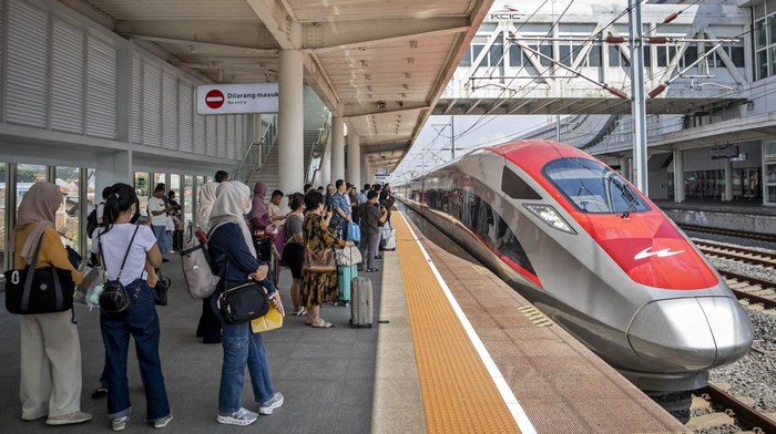 Naik Kereta Cepat Diskon hingga 20% buat Rombongan di Liburan Sekolah