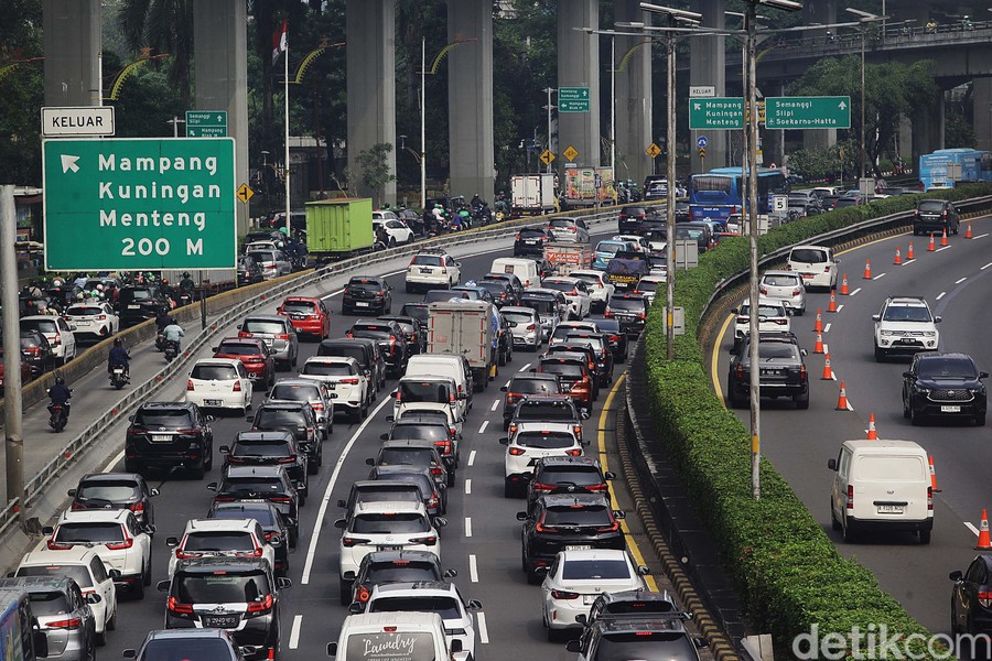 Info Lalu Lintas di Tol Jakarta Pagi Ini: Japek-Dalkot Padat