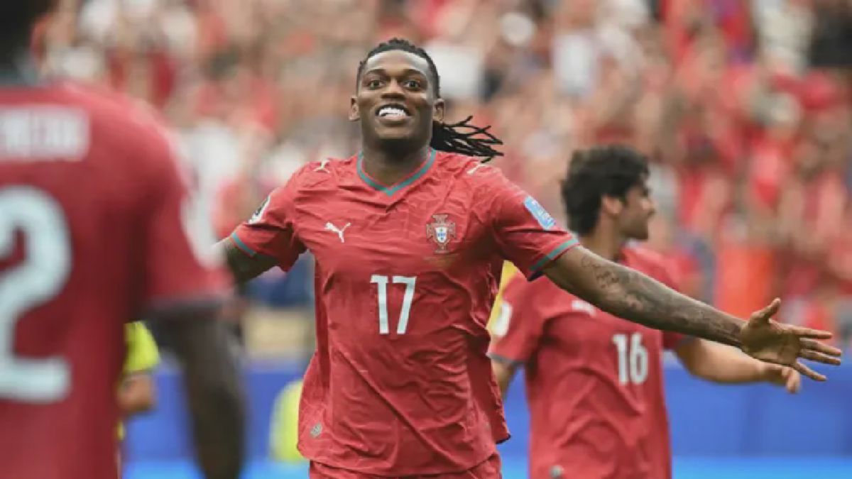 Rafael Leao Cetak Gol Kelima Portugal, Ruben Amorim Resmi Latih AC Milan