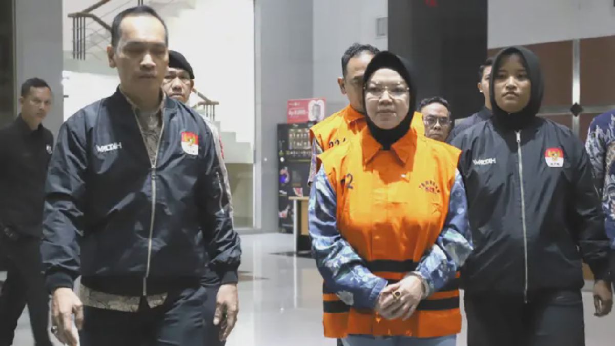 Bupati Sukoharjo Etik Suryani Resmi Ditahan KPK Usai Operasi Tangkap Tangan