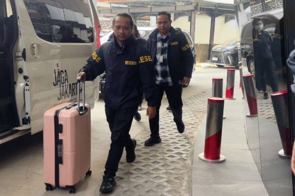 Penyidik Polri Serahkan Berkas Perkara Kasus Febrie ke Kejagung