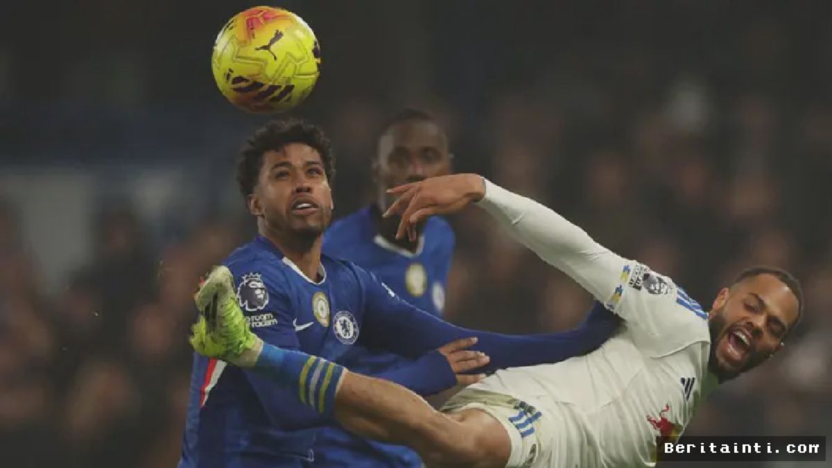 LONDON — Gelandang muda Chelsea, Andrey Santos, mencuri perhatian dalam laga Liga