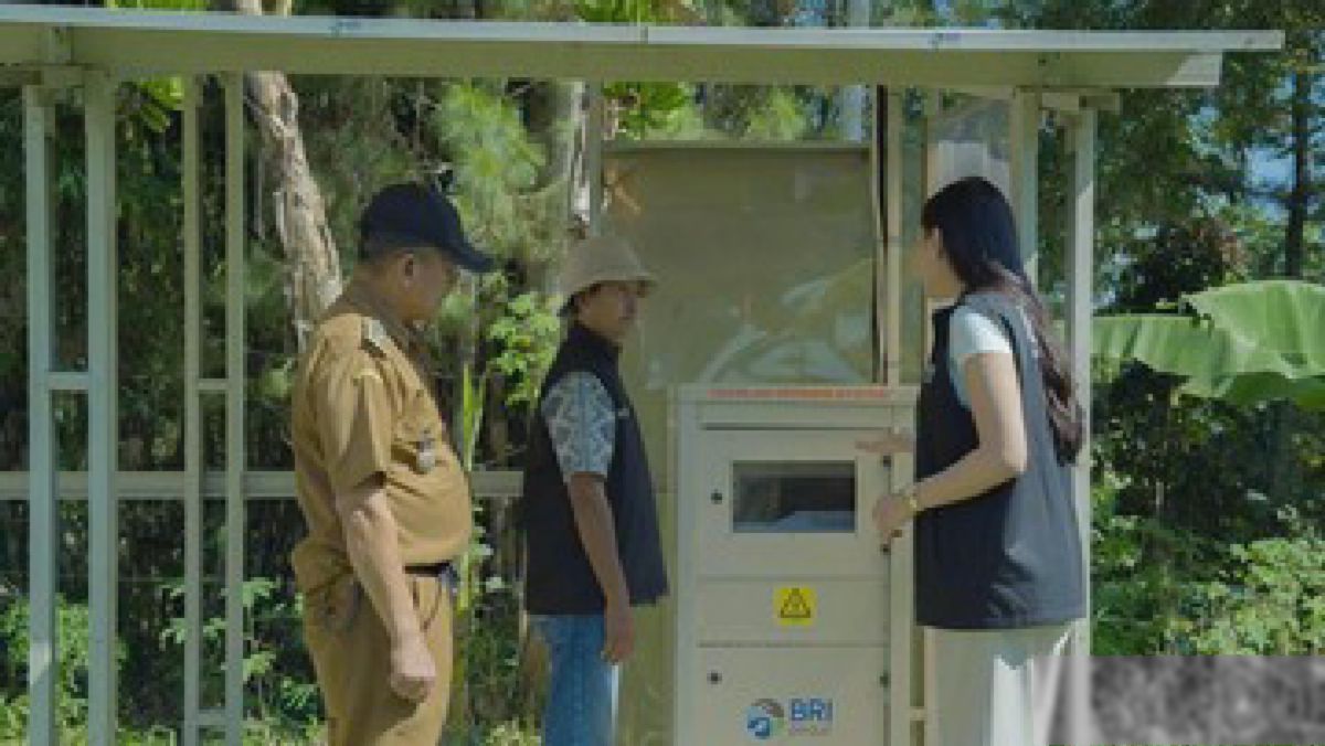 BRI Peduli Bangun PLTS di Desa Bojong Bandung Barat