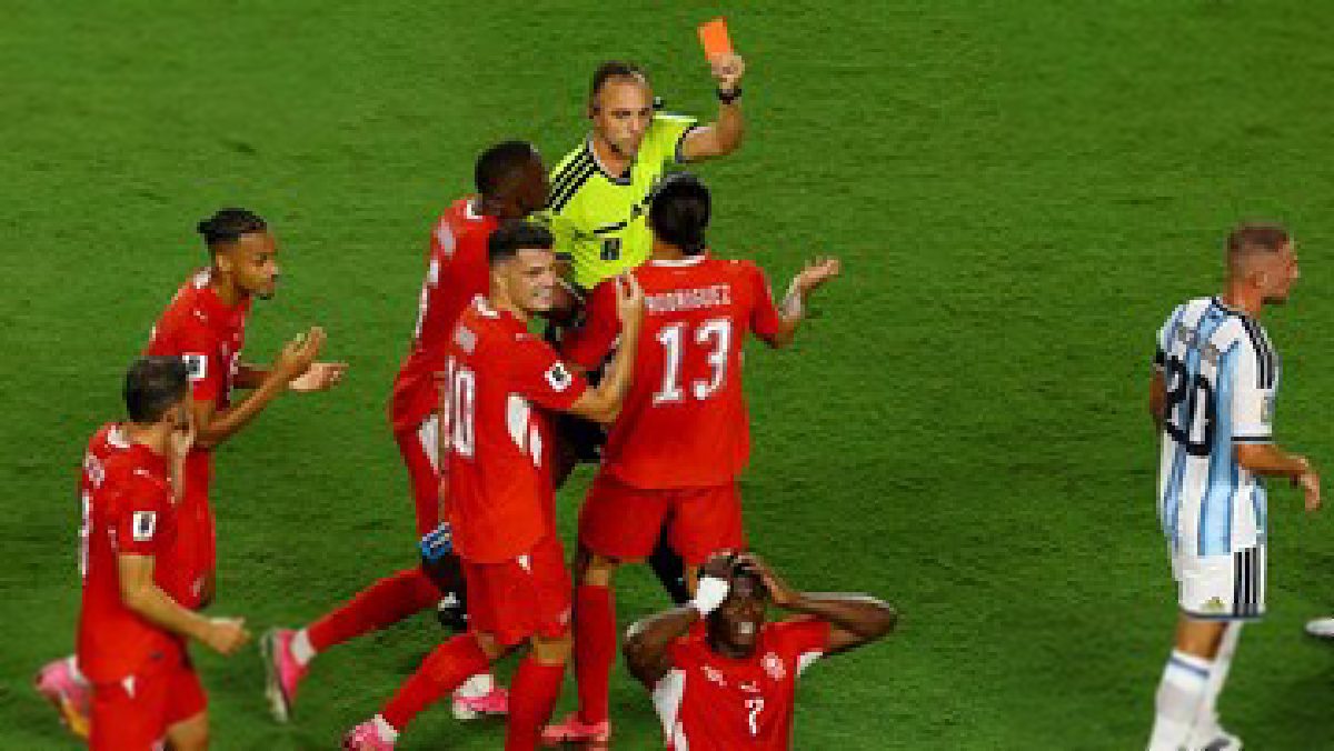 Aturan Baru FIFA: Diving Embolo Berbuah Merah, Argentina Gilas Swiss 3-1
