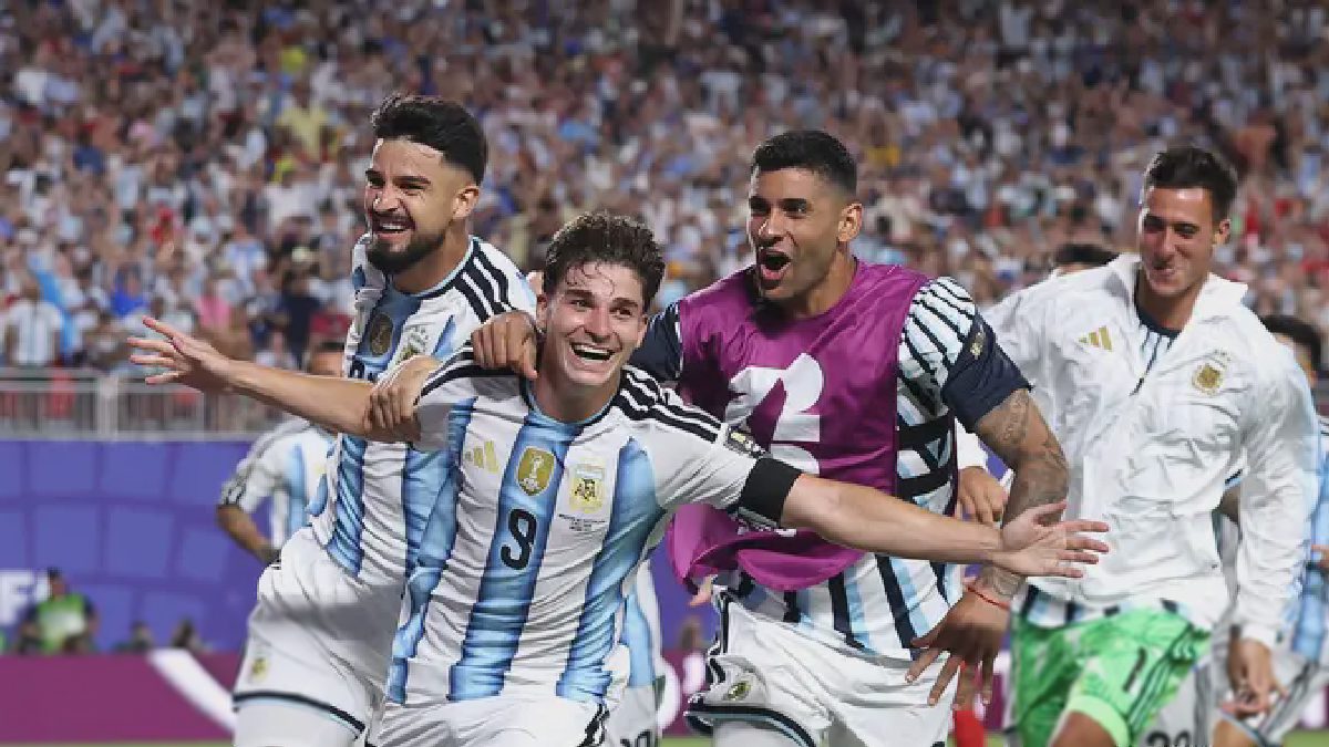 Argentina Gulung Swiss 3-1, Julian Alvarez Tampil Sempurna di Perempat Final