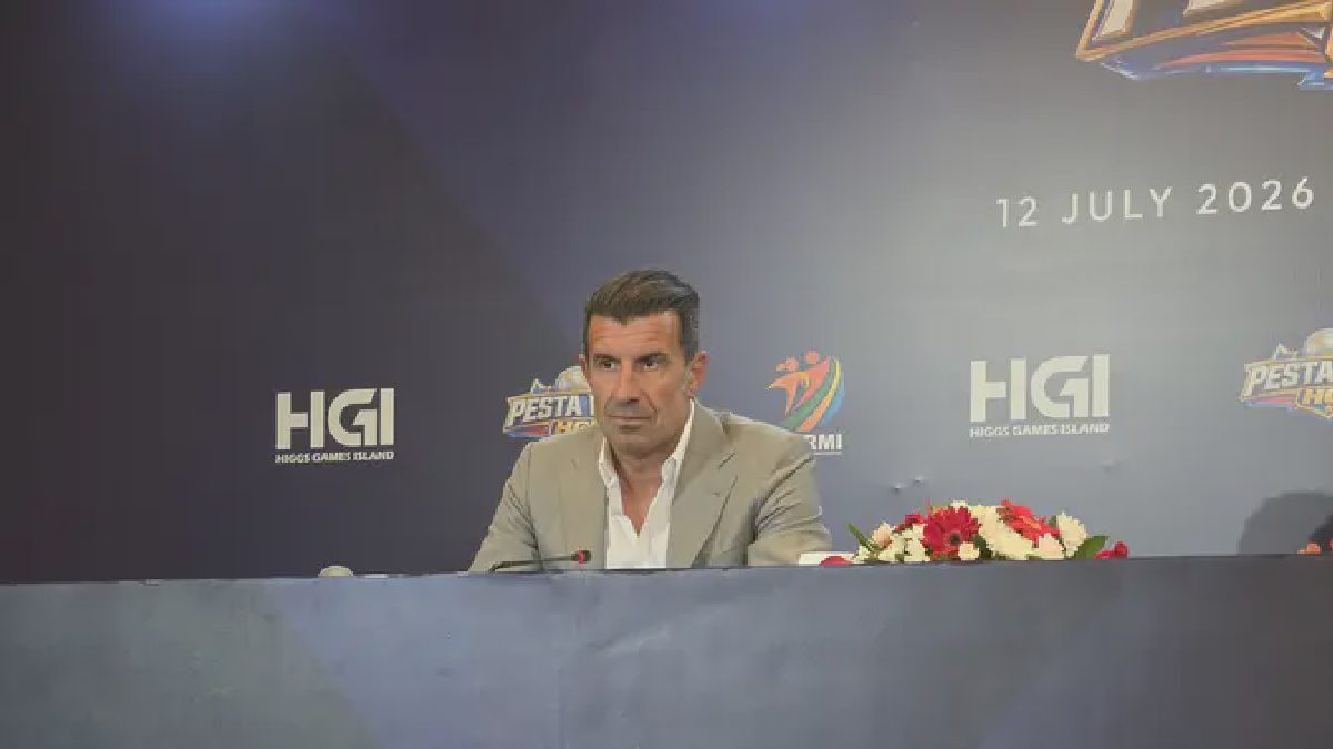 Luis Figo Bicara Sepak Bola Indonesia di Jumpa Pers Jakarta